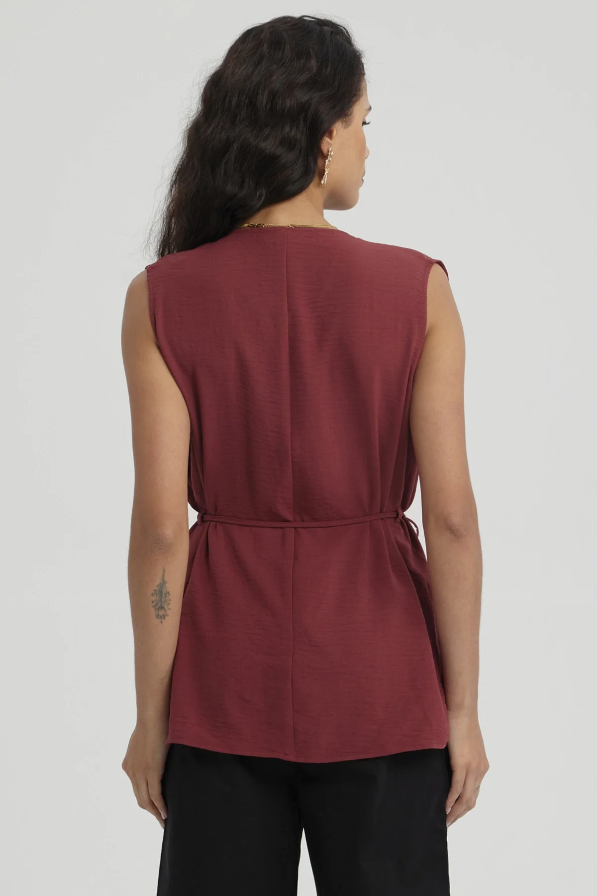 Blusa Mujer Cuello Camisero Vino - Image 3