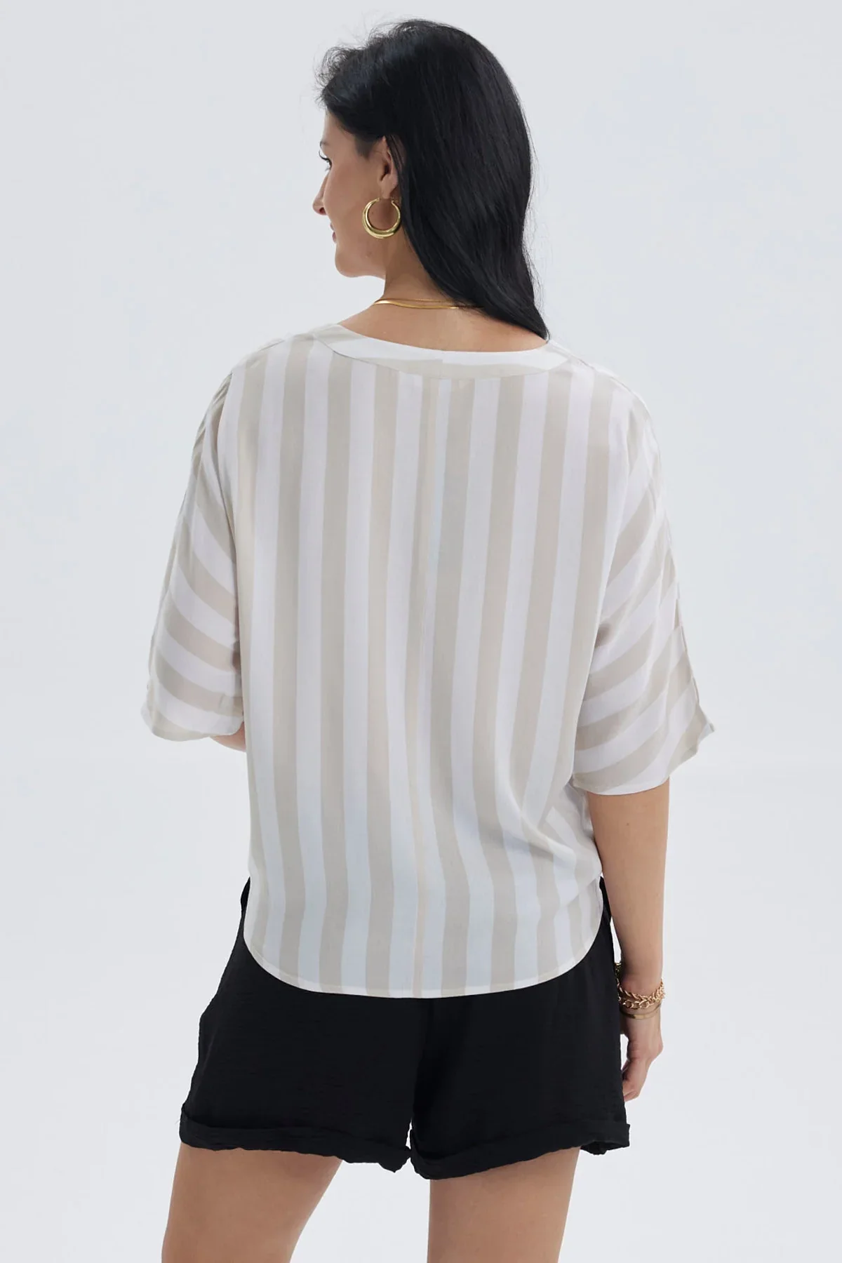 Blusa Mujer Cuello V Rayada Nudo Delantero Arena - Image 3