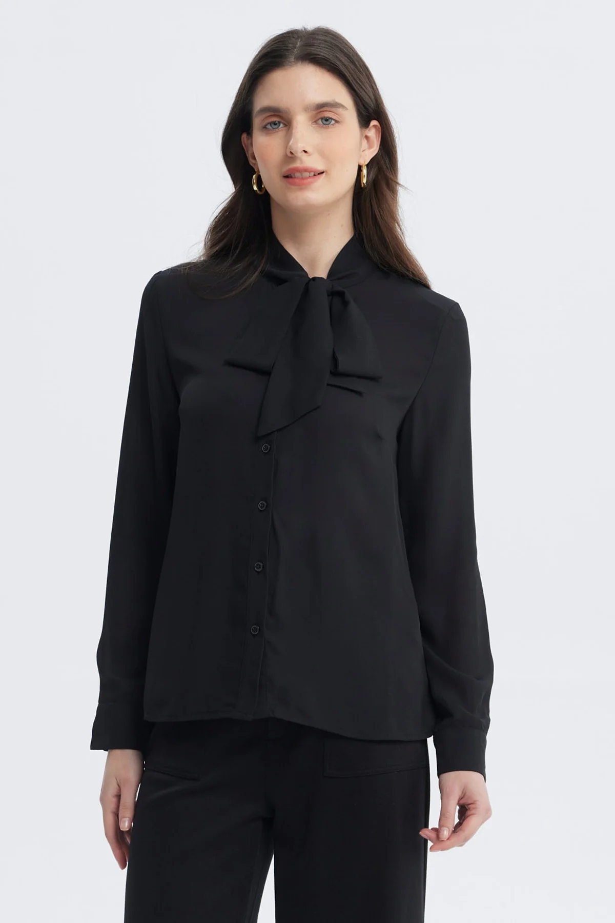 Blusa Mujer Lazo En El Cuello Negro