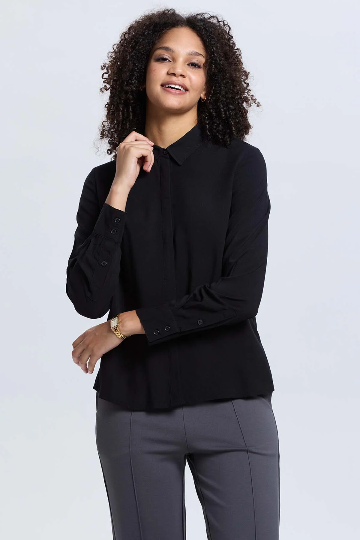 Blusa Mujer Satinada Abotonada Negro