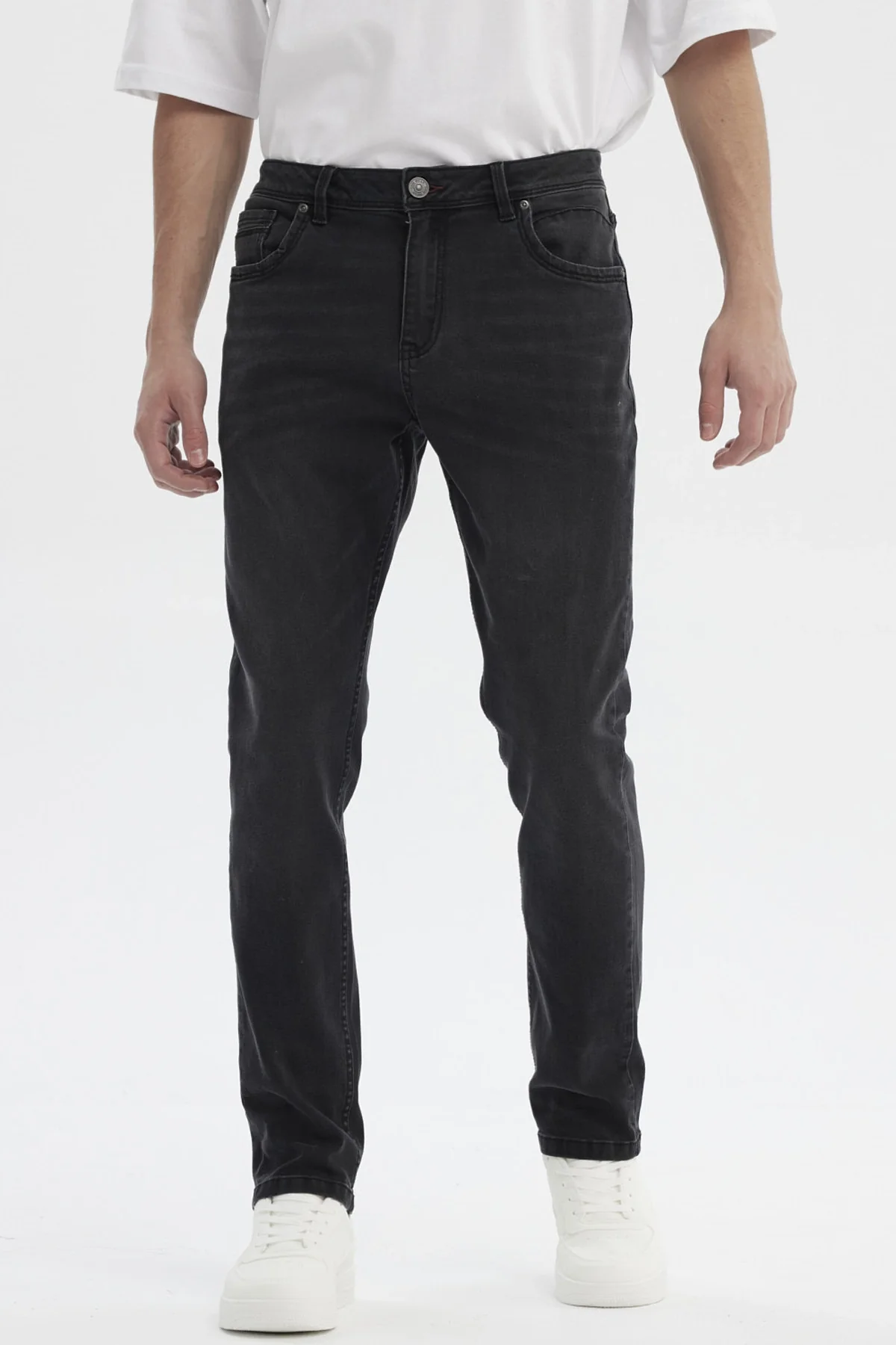 Jeans Hombre Slim 701 Gris Oscuro
