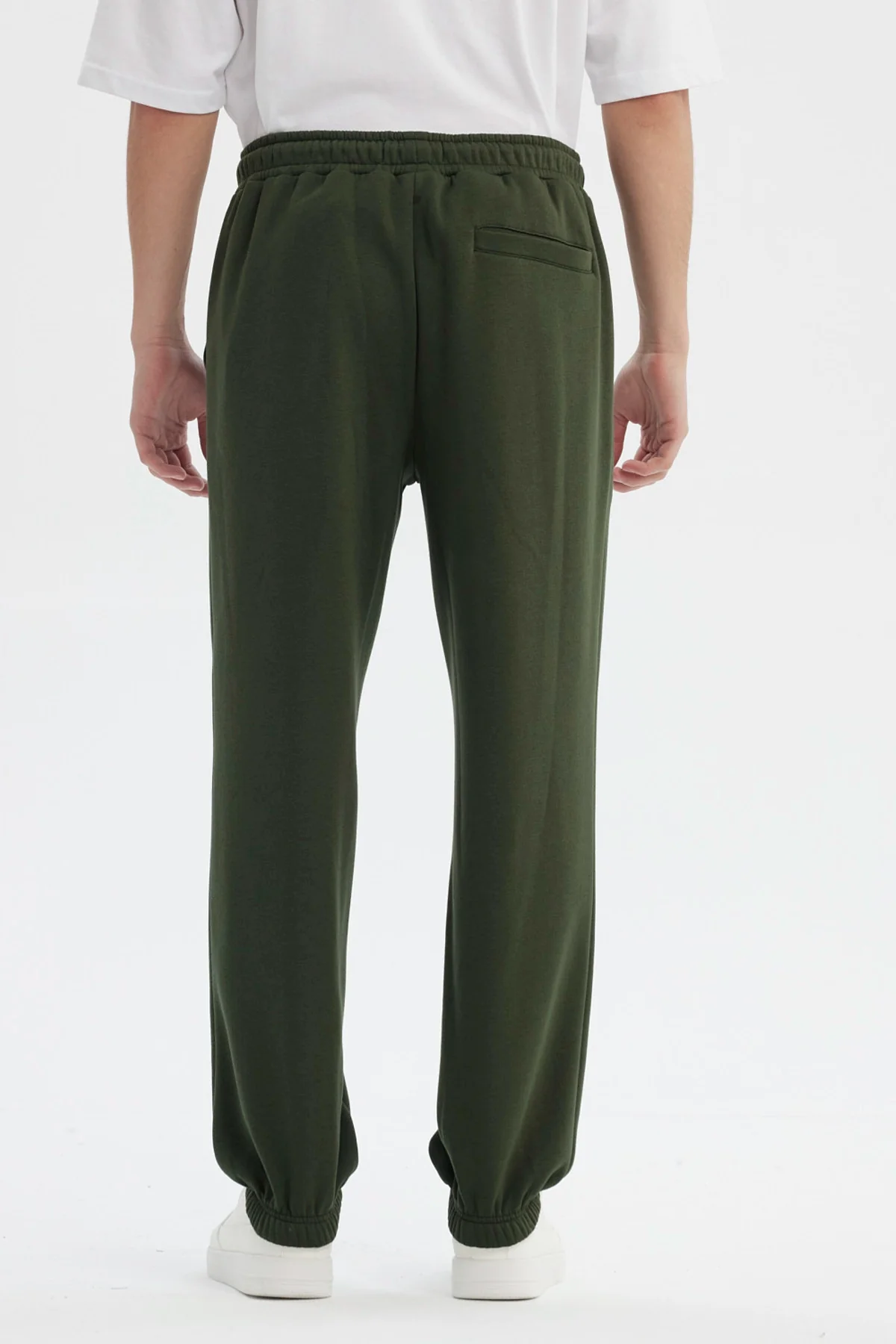 Pantalón Buzo Hombre Pitillo Verde Militar - Image 3
