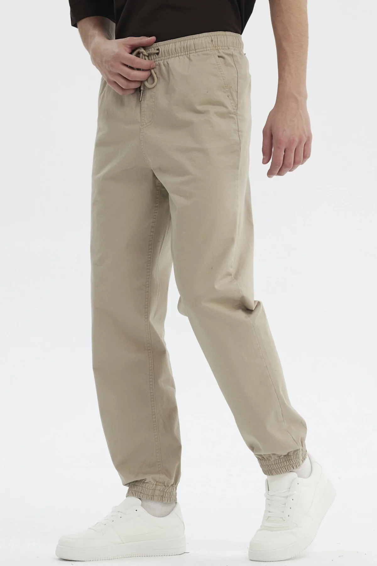 Pantalón Hombre Jogger Twill Beige Oscuro - Image 2