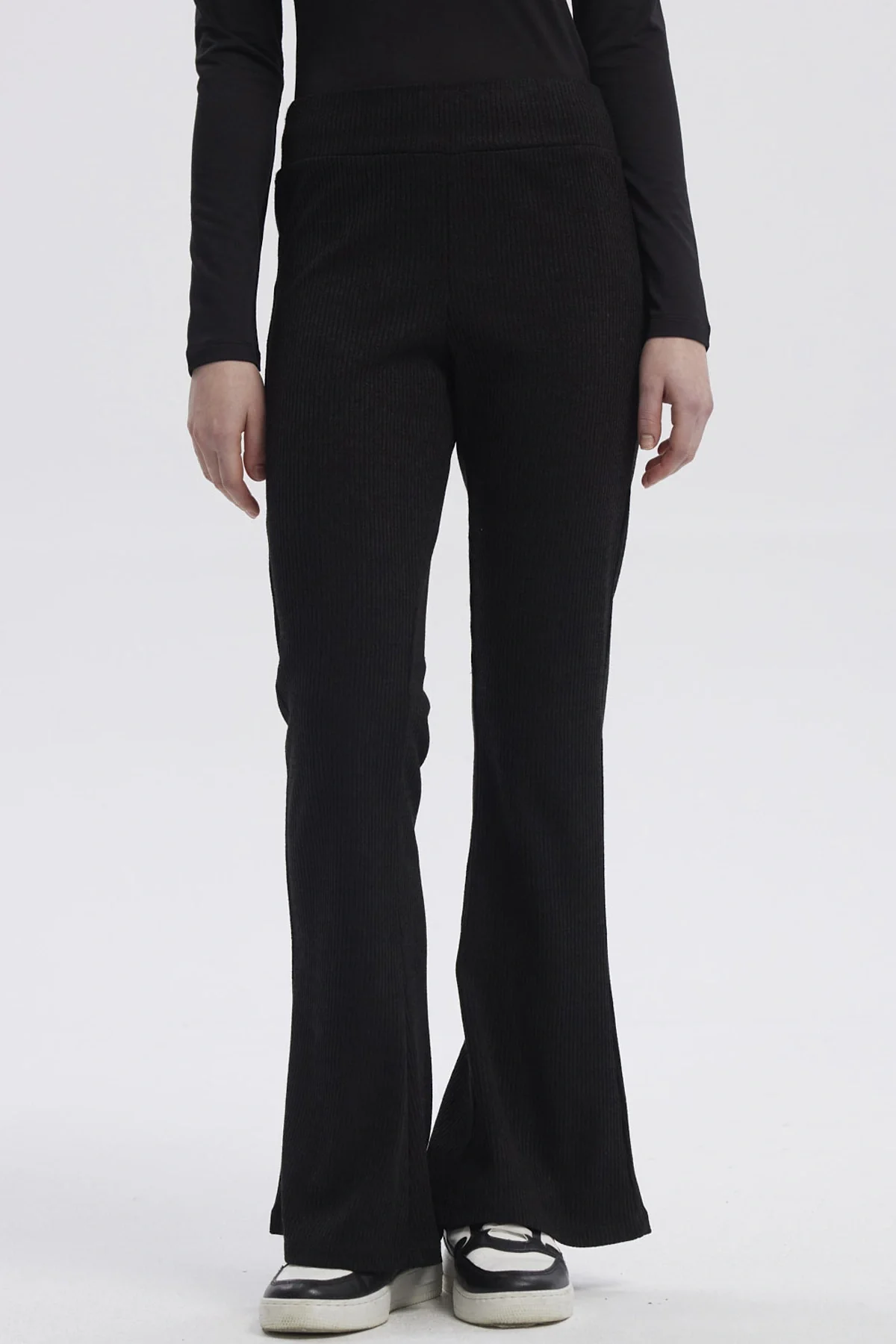 Pantalón Mujer Flare Rib Negro