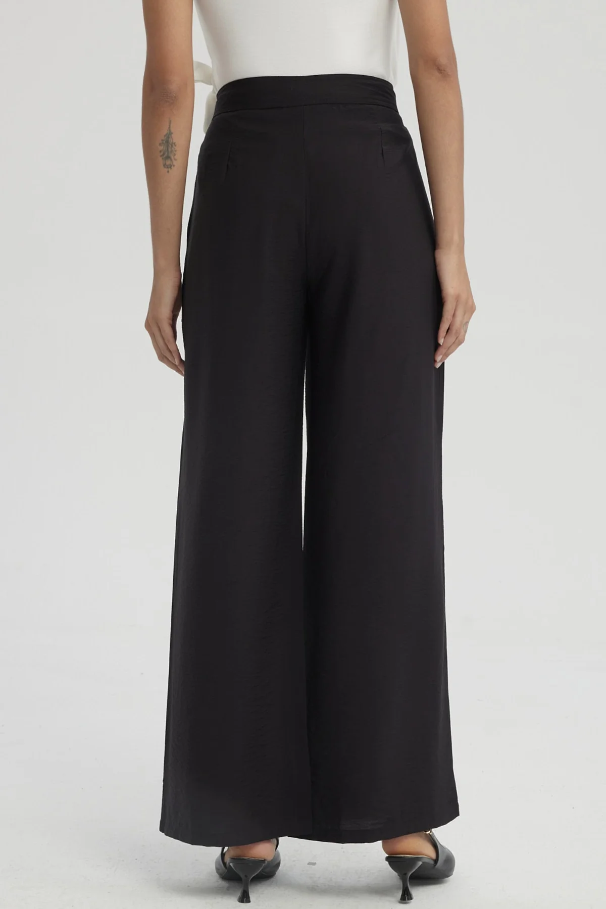 Pantalón Mujer Palazzo Con Bolsillo Negro - Image 3