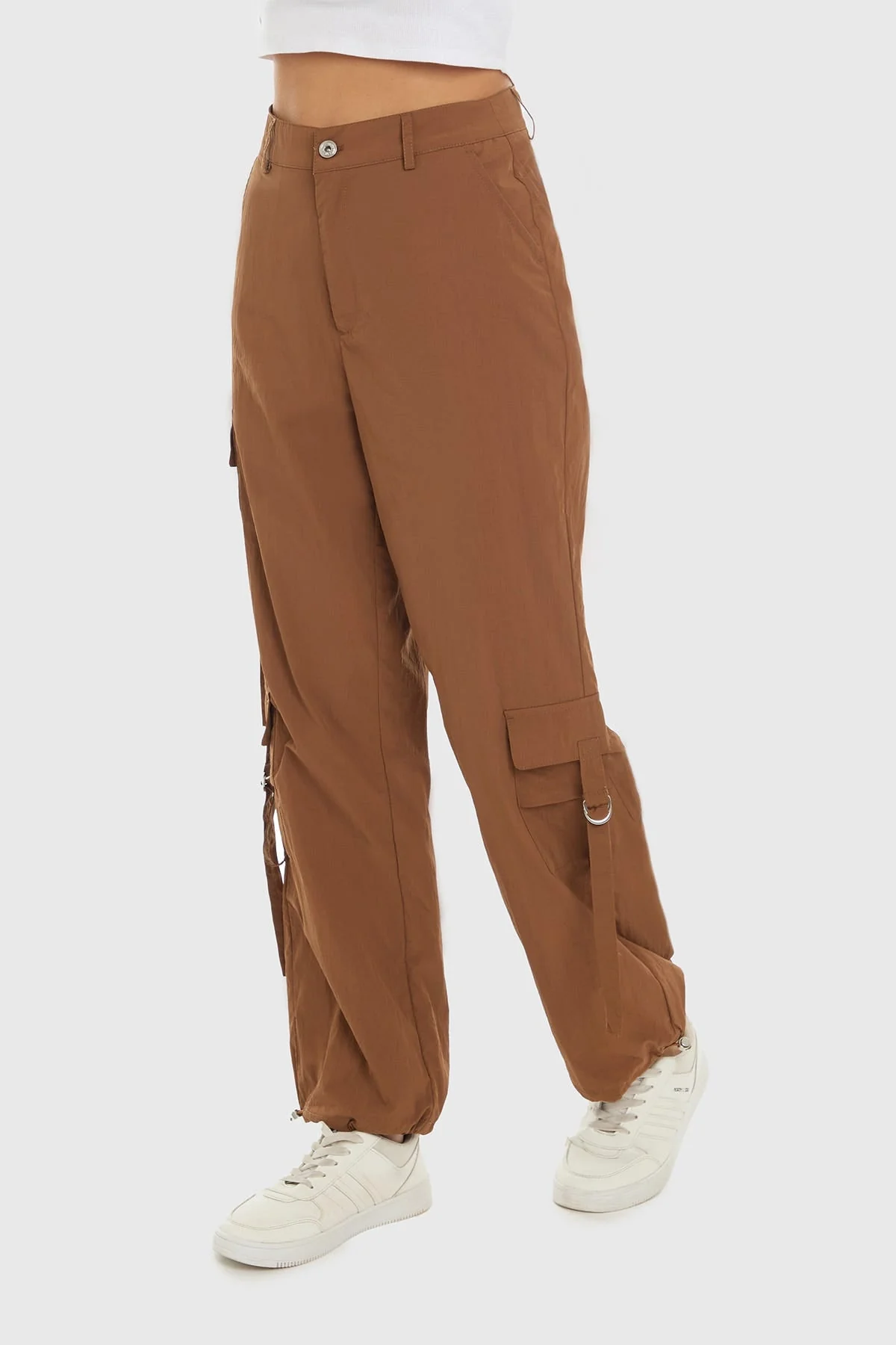 Pantalón Mujer Parachute Café - Image 2