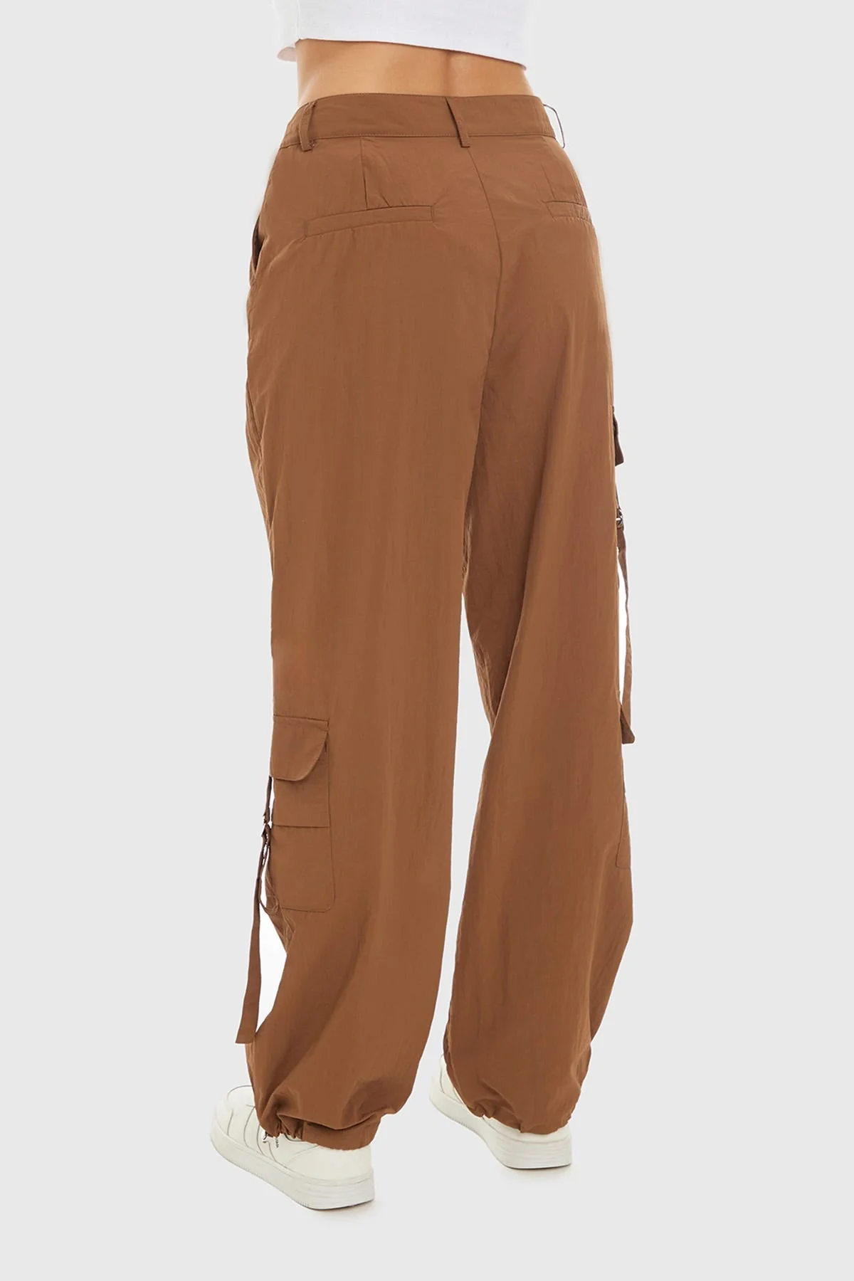 Pantalón Mujer Parachute Café - Image 3