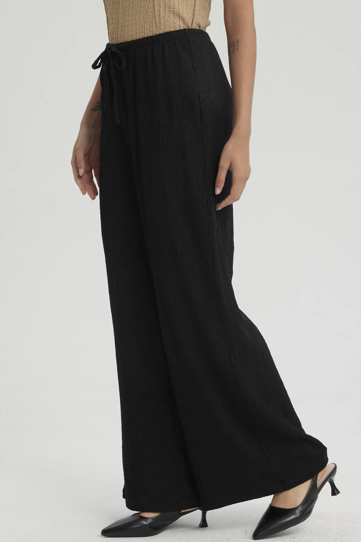 Pantalón Mujer Textura Pretinas Con Cordón Negro - Image 2