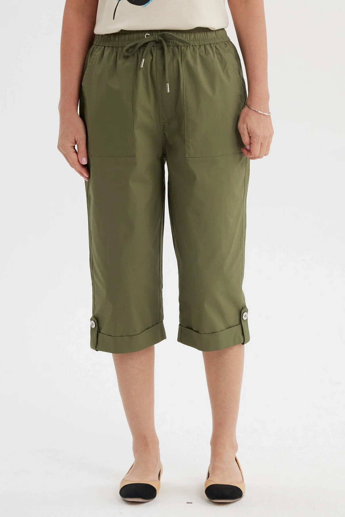 Pantalón Pescador Mujer Con Cortes Y Aperturas Verde Olivo