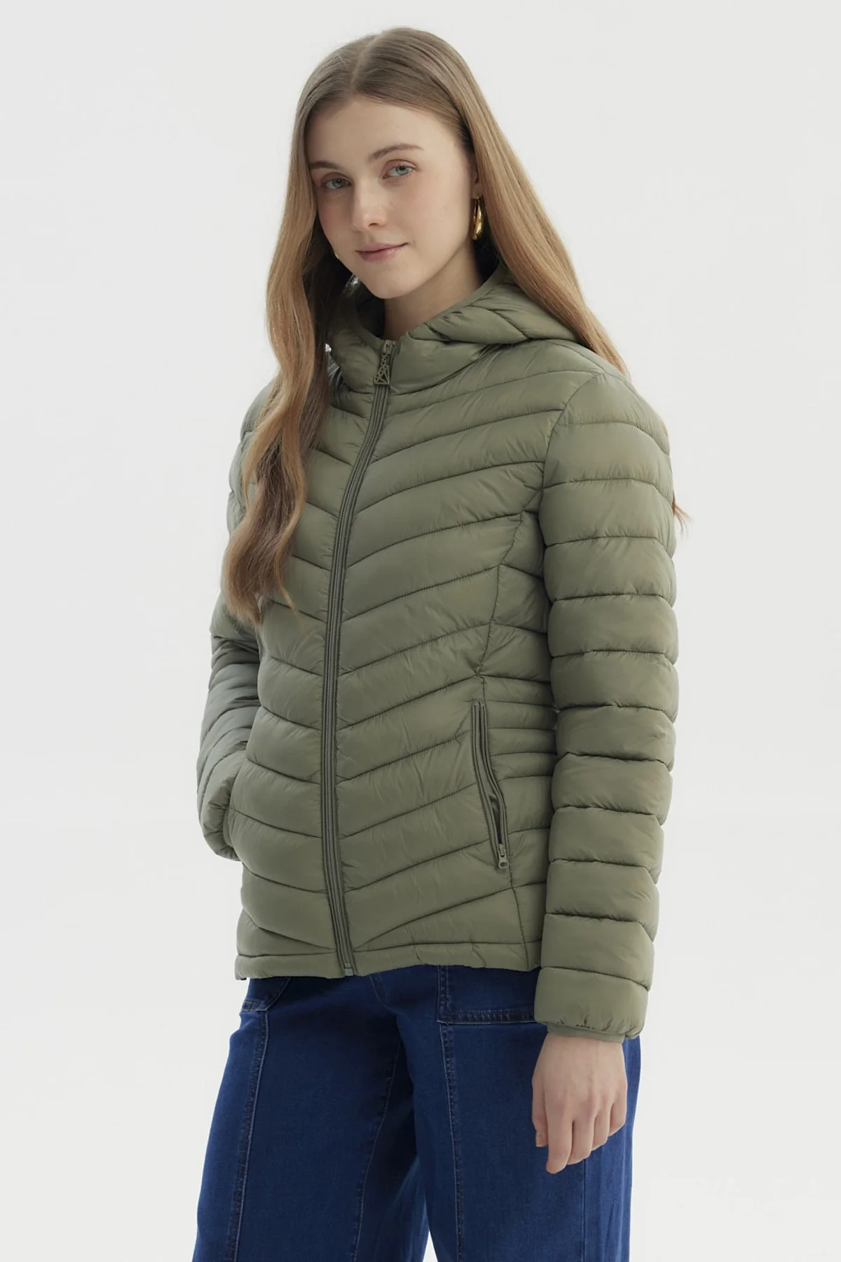 Parka Mujer Corta Plummy Cortes Verde Militar - Image 2