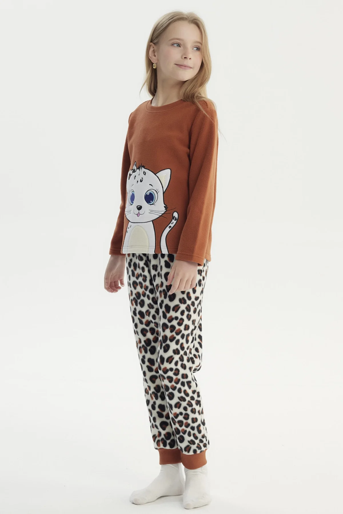 Pijama Niña Polera Y Pantalón Café - Image 2