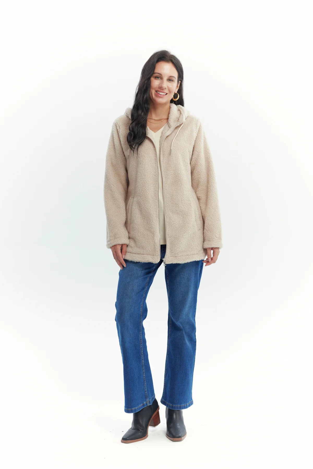 Polar Mujer Con Aplicación Beige - Image 4