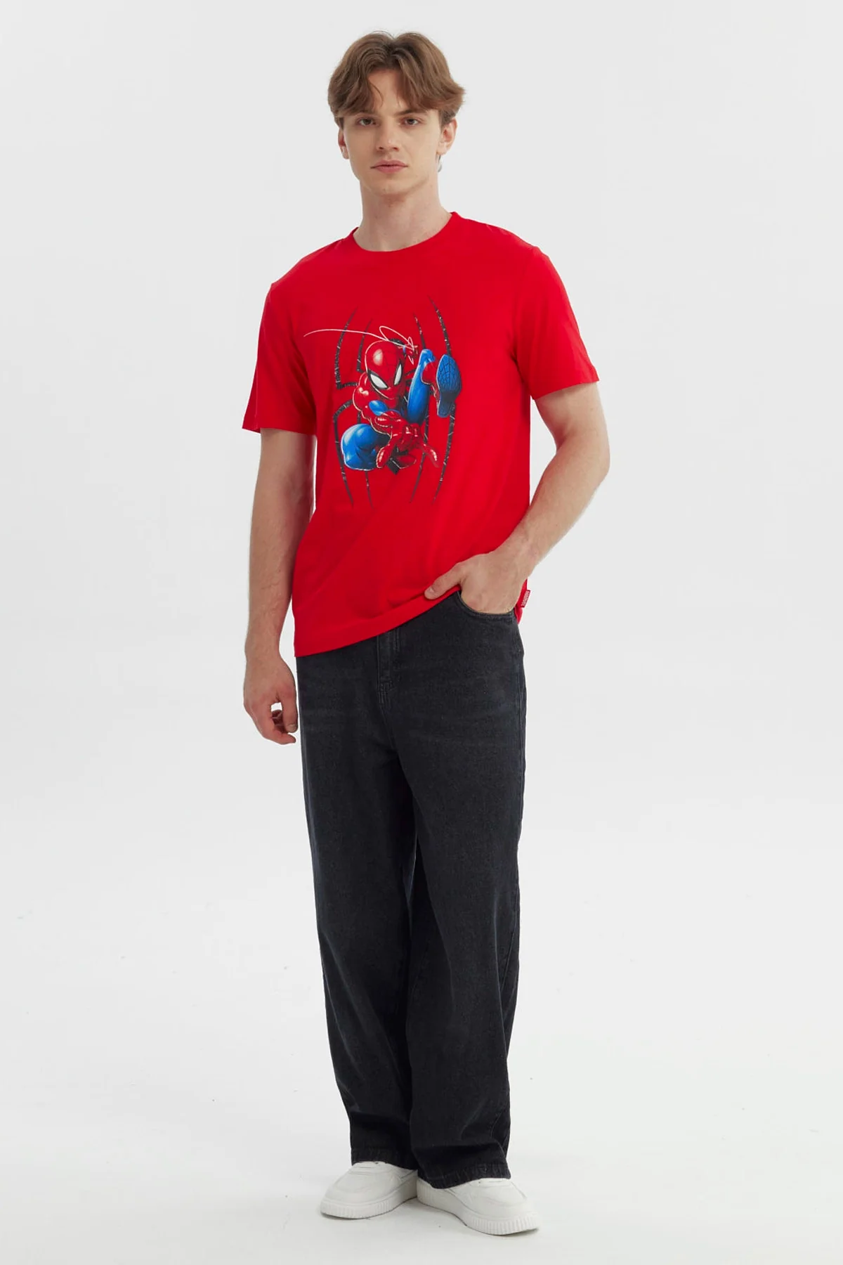 Polera Hombre Avenger Rojo - Image 4