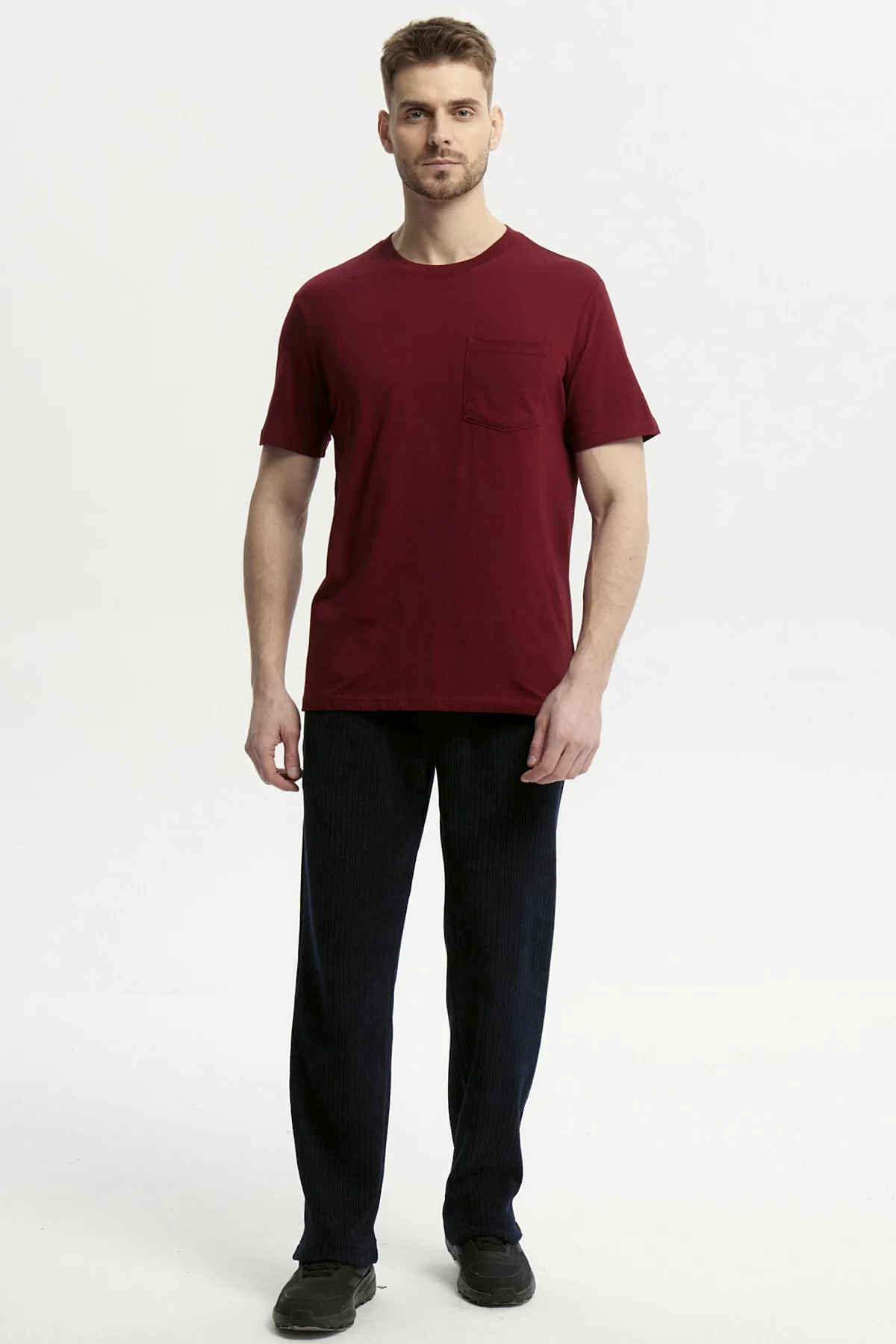 Polera Hombre Básica Con Bolsillo Burdeo - Image 4
