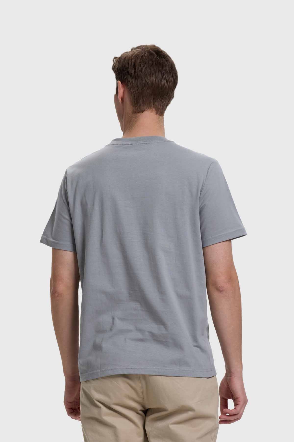 Polera Hombre Básica Con Bolsillo Gris - Image 3