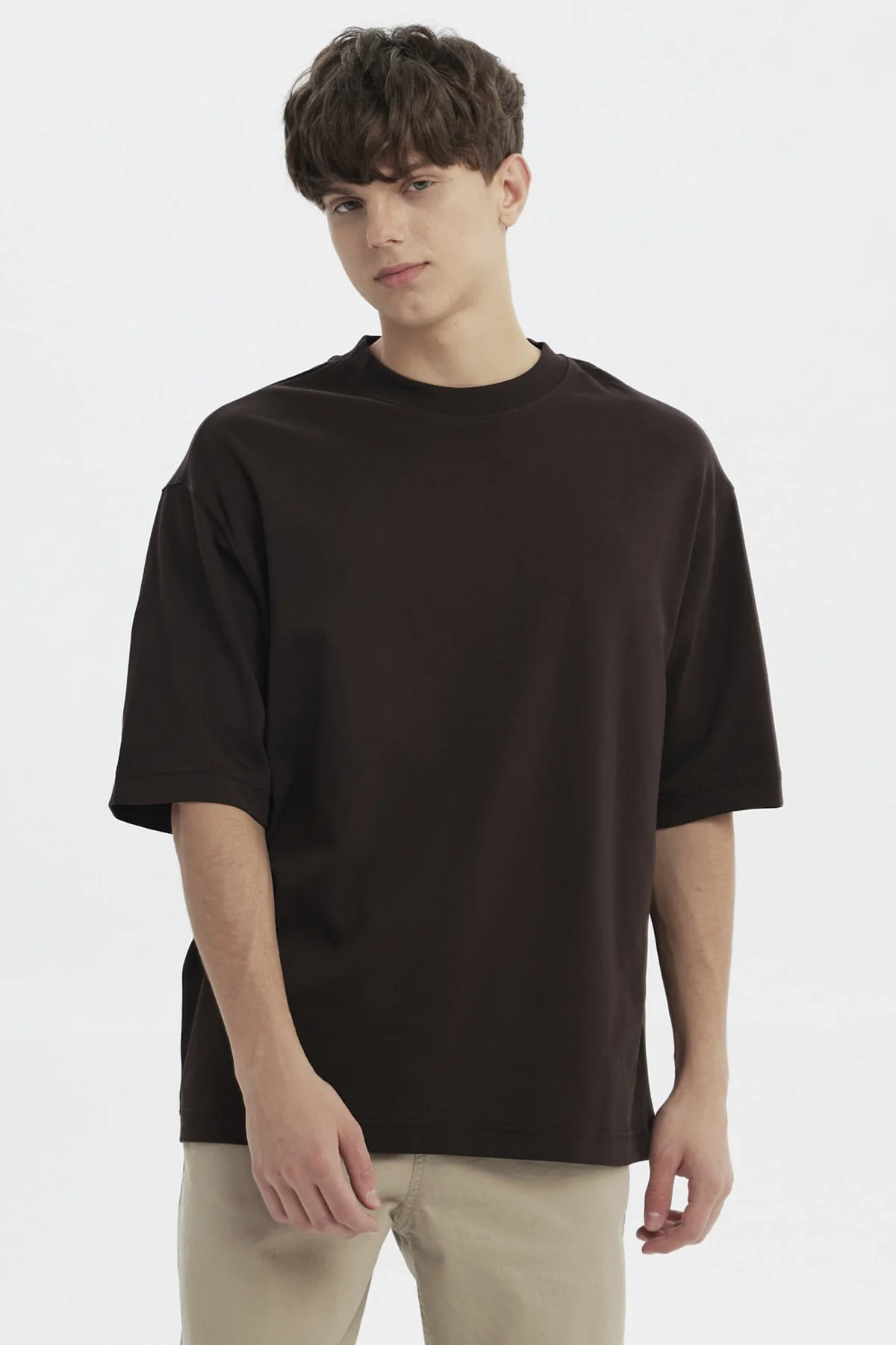 Polera Hombre Overside Fit Chocolate