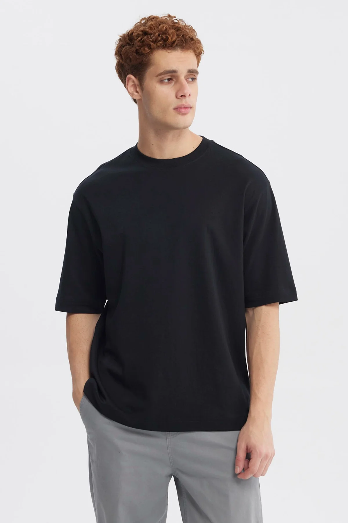 Polera Hombre Overside Fit Negro
