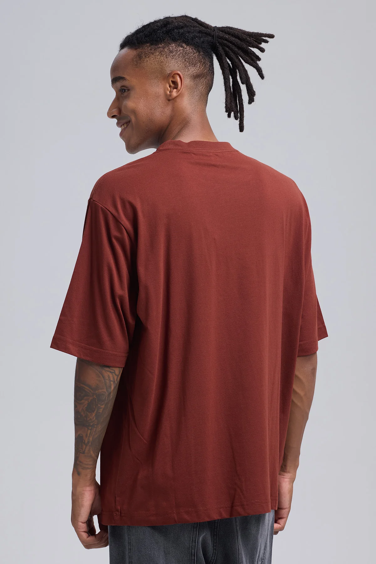 Polera Hombre Print Burdeo - Image 3