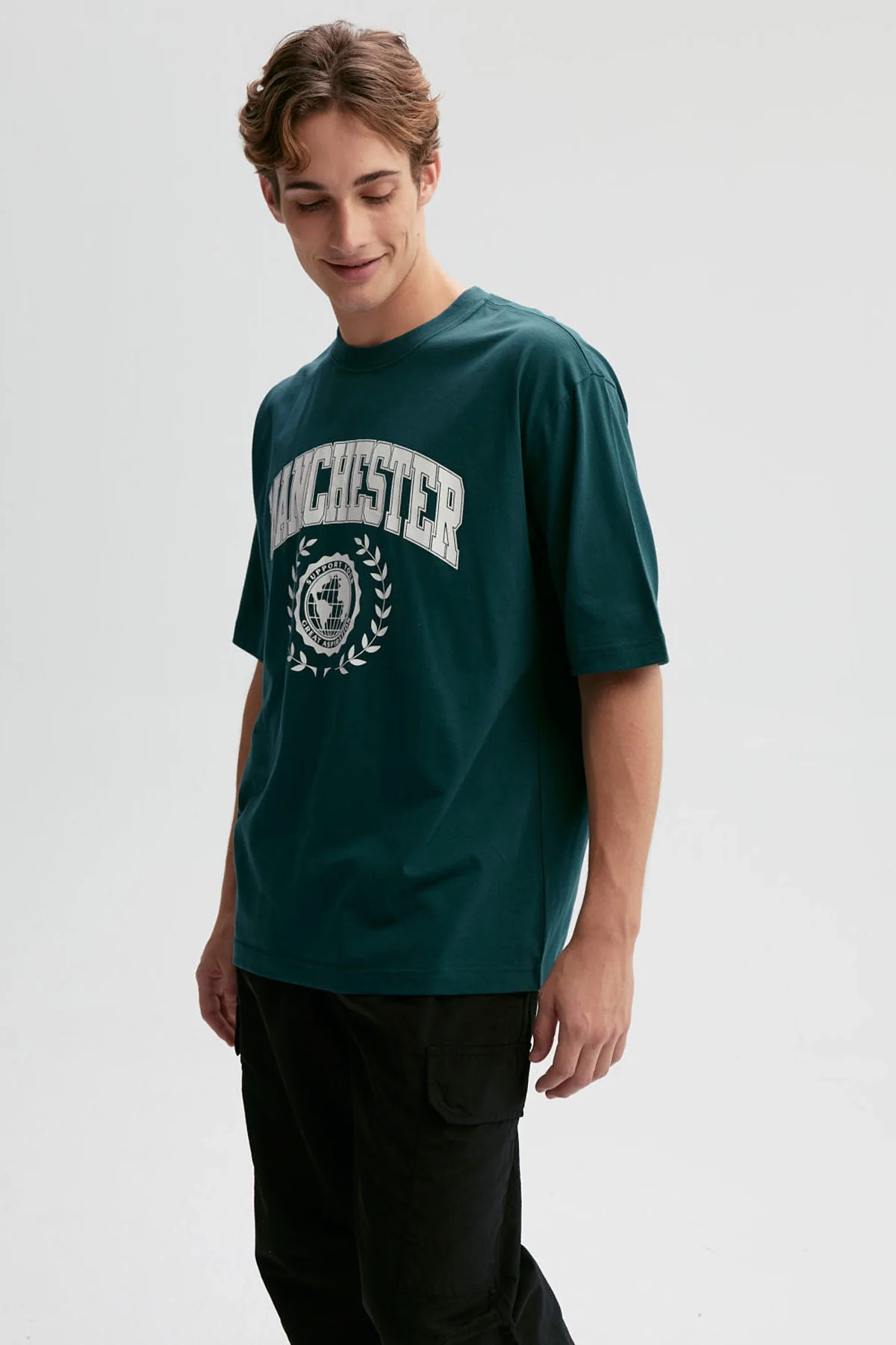 Polera Hombre Print Central Verde - Image 2