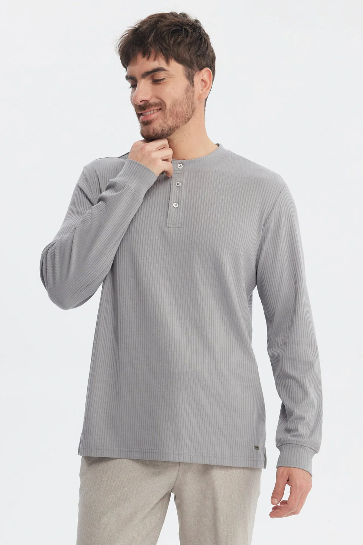 Polera Hombre Slim Gris