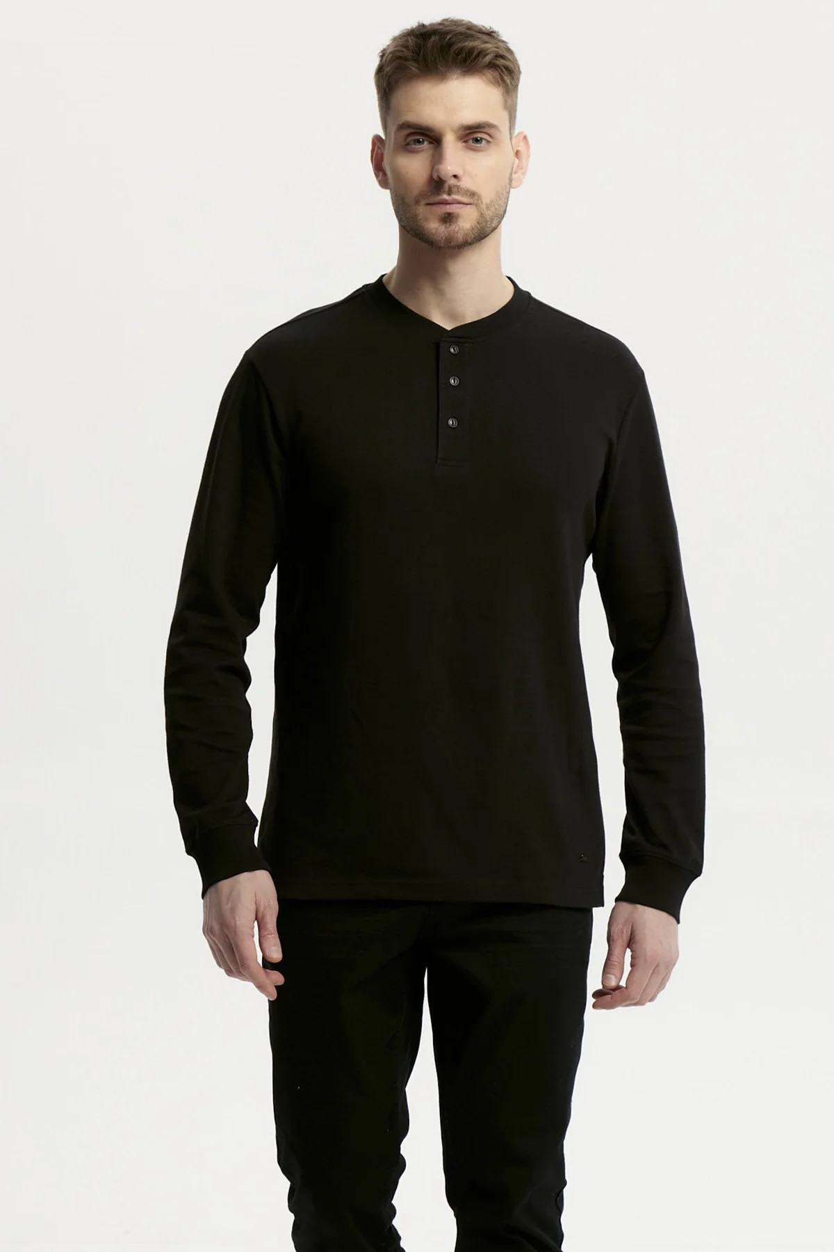 Polera Hombre Slim Negro
