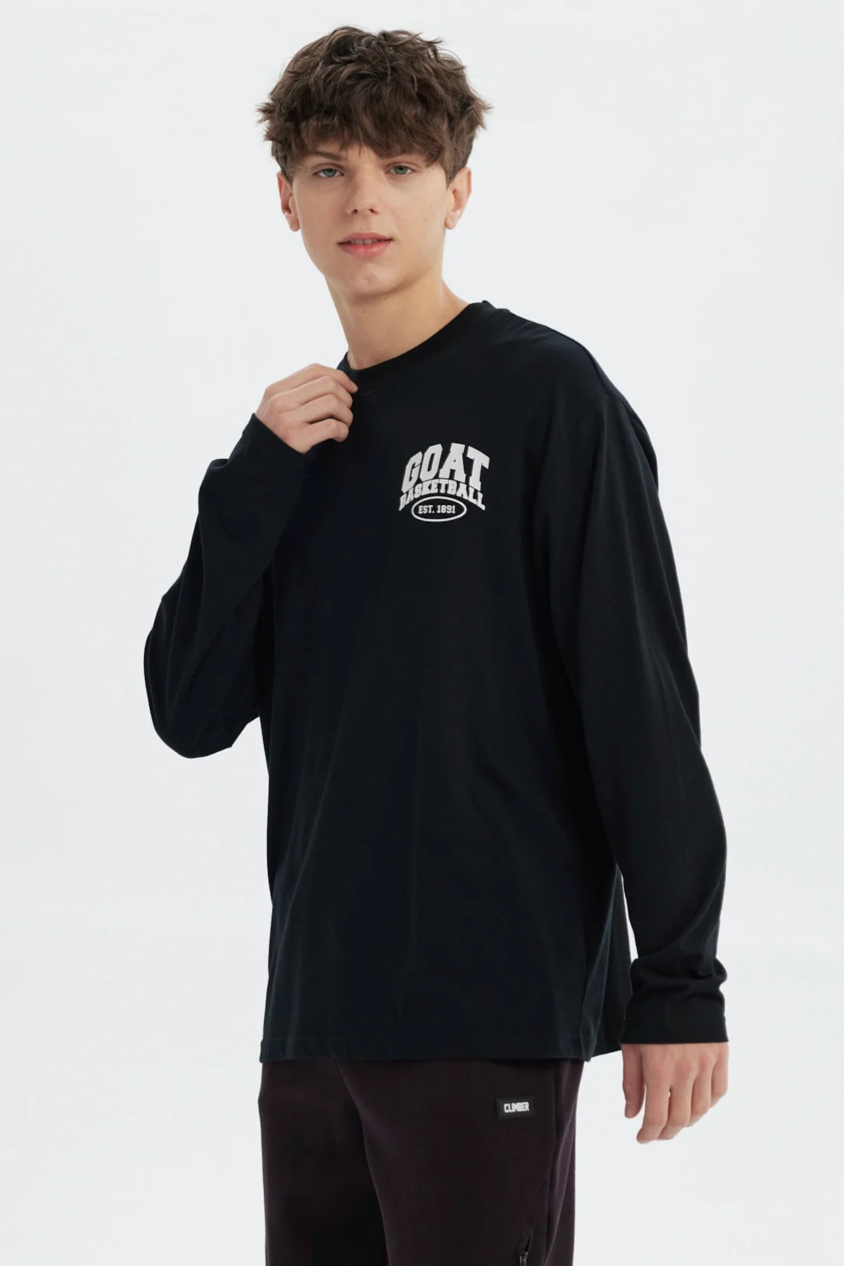 Polera Hombre Slim Negro - Image 2
