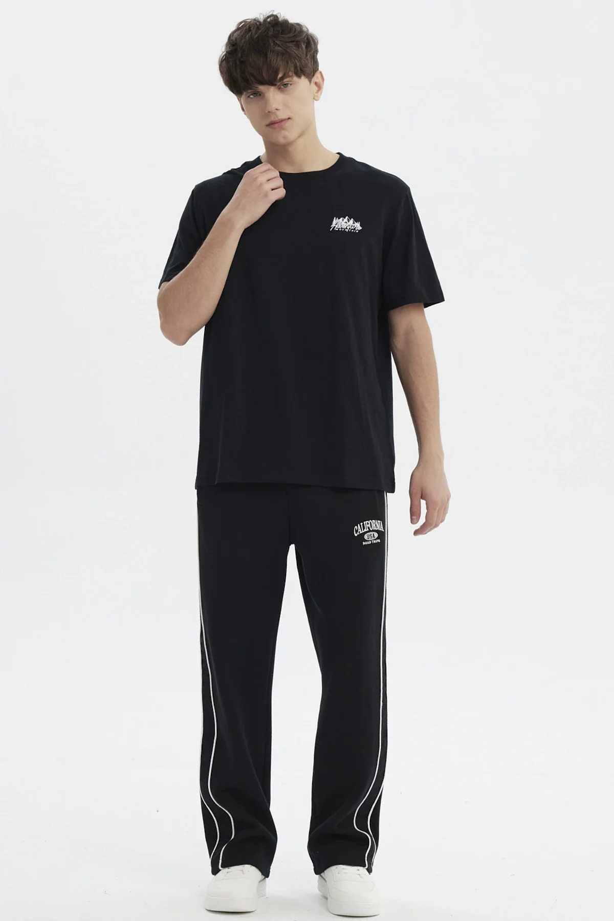Polera Hombre Slim Negro - Image 4
