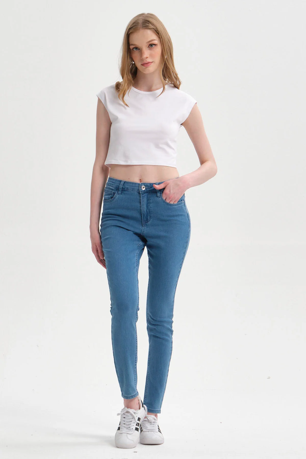 Polera Mujer Crop Blanco - Image 4
