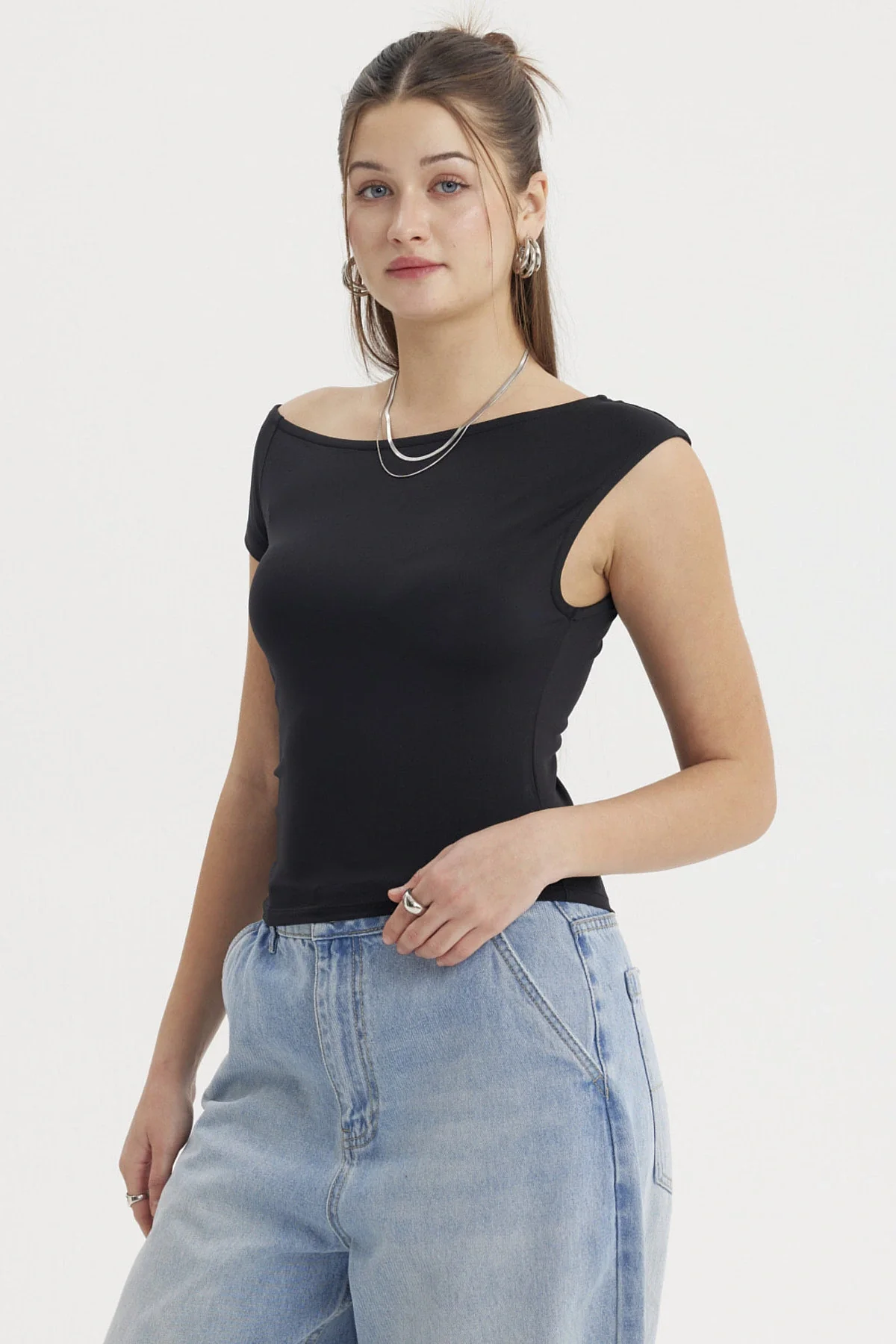 Polera Mujer Cuello Asimétrico Negro - Image 2