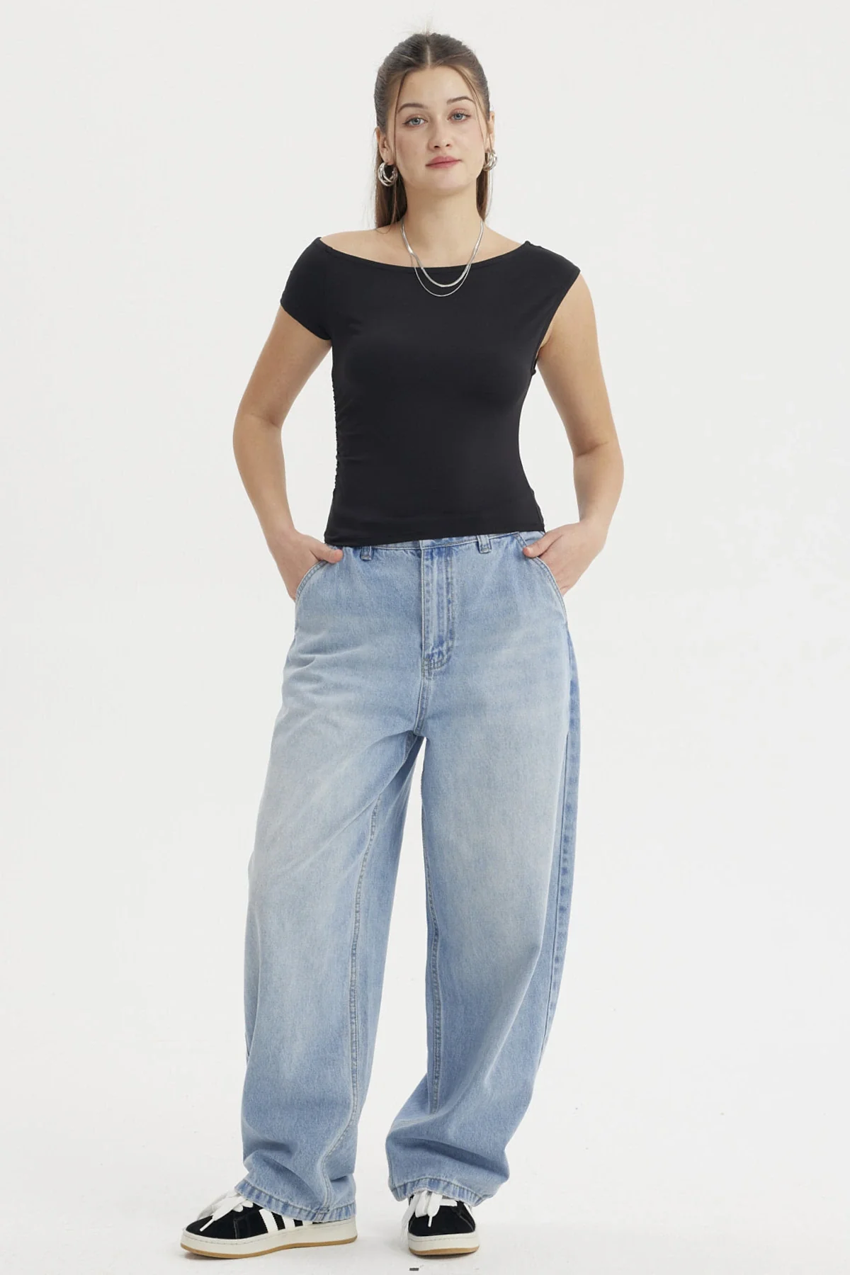 Polera Mujer Cuello Asimétrico Negro - Image 4