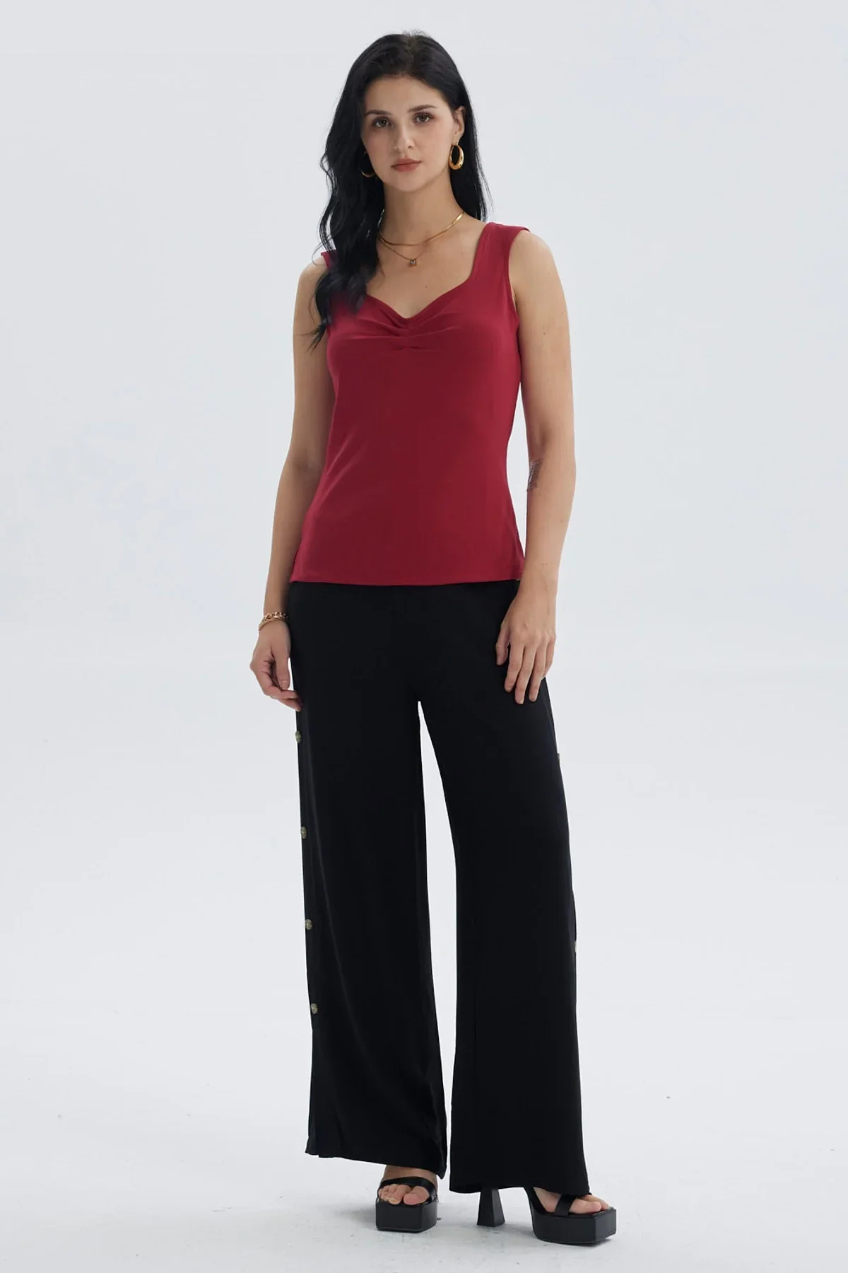 Polera Mujer Escote Cuadrado Rojo Oscuro - Image 4