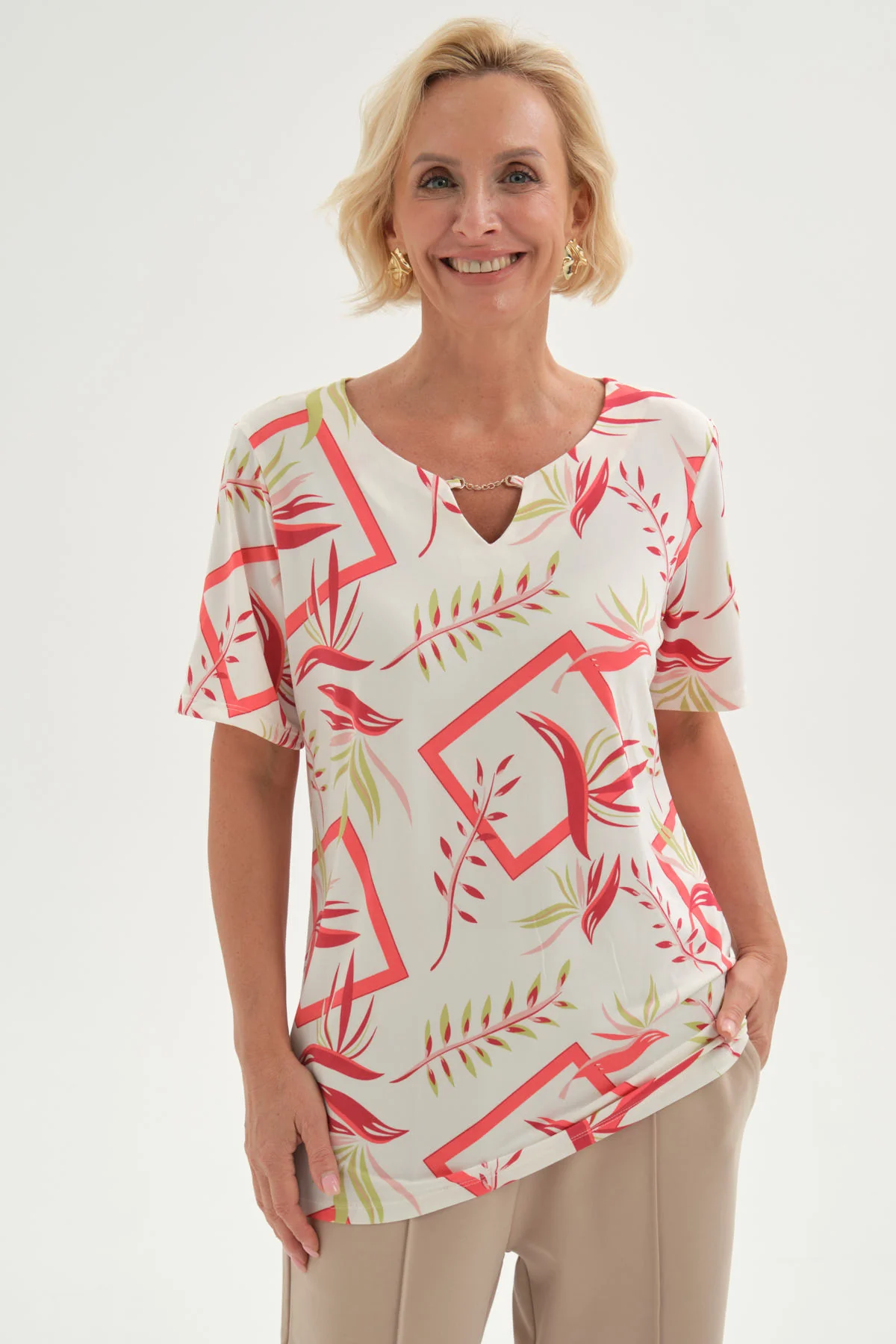 Polera Mujer Full Estampado Aplicación Crudo