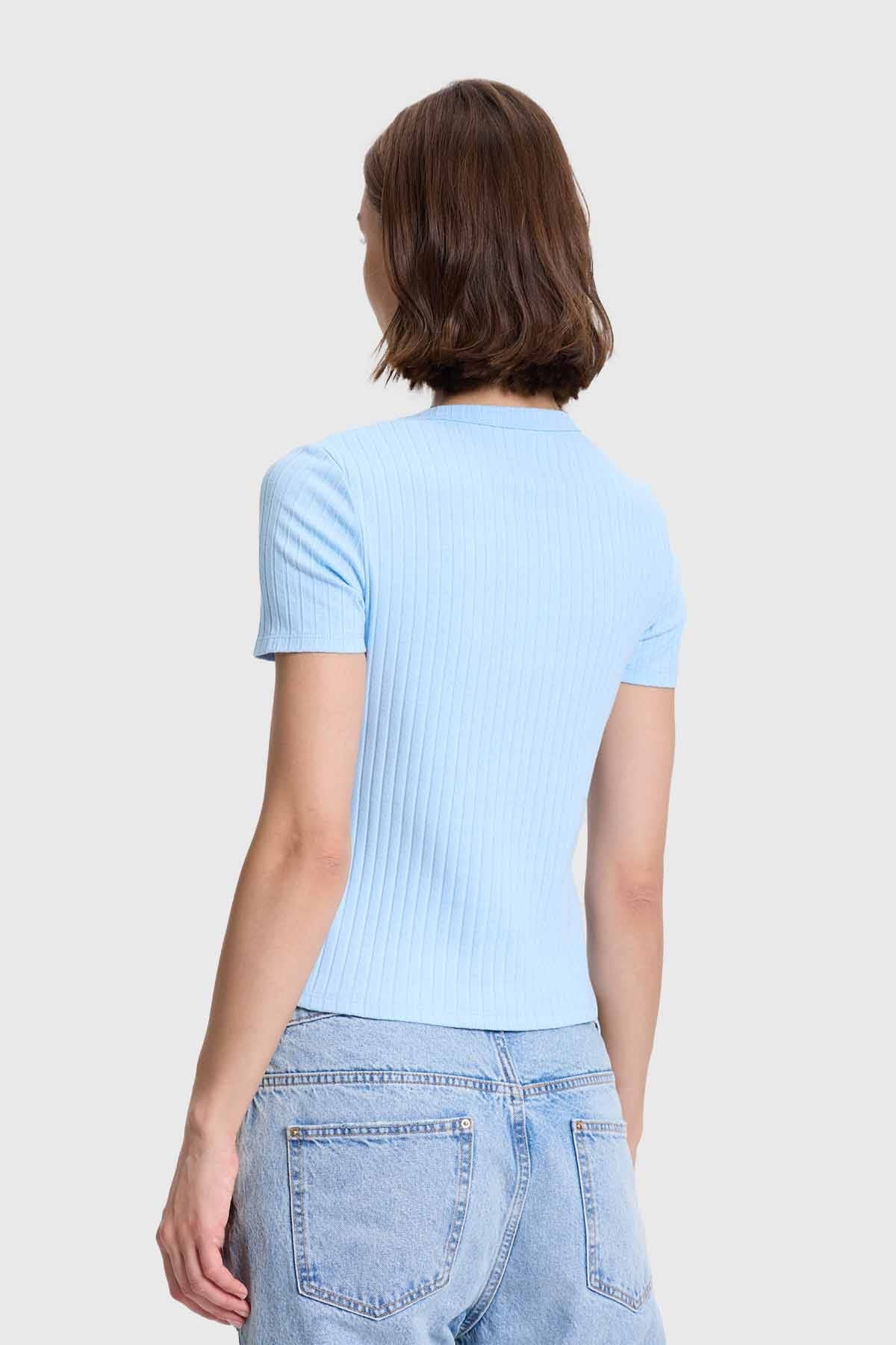 Polera Mujer Rip Crop Celeste - Image 3