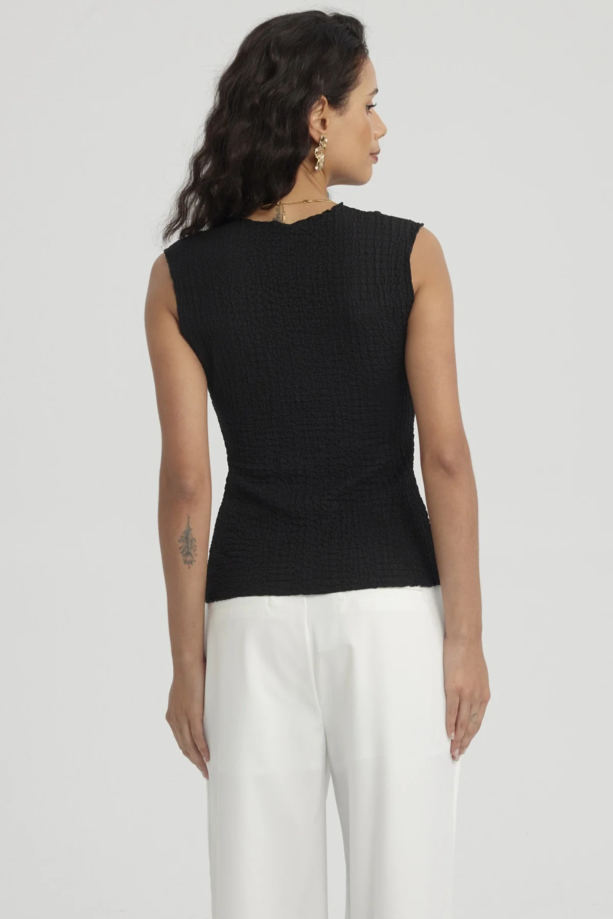 Polera Mujer Texturizada Negro - Image 3