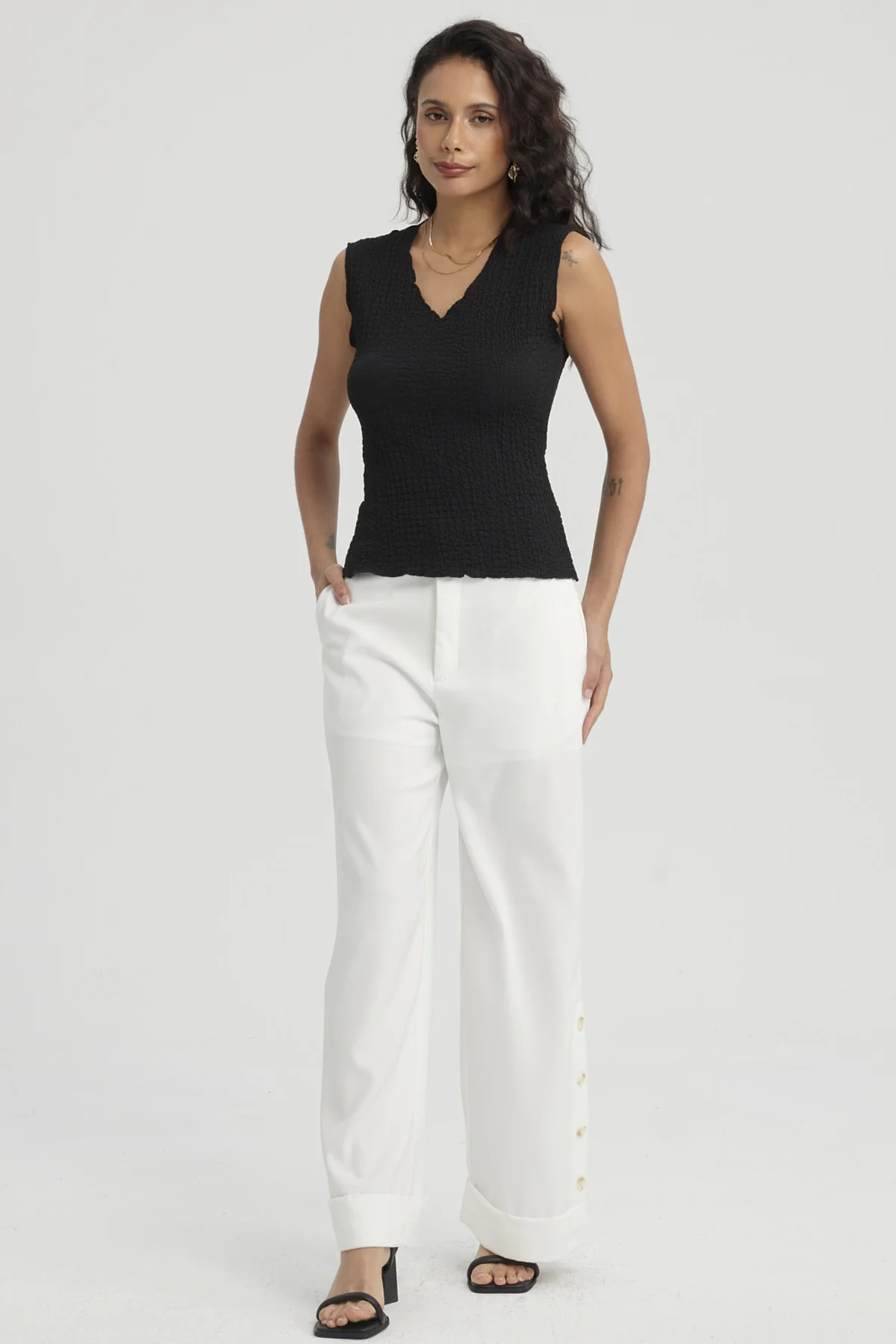 Polera Mujer Texturizada Negro - Image 4