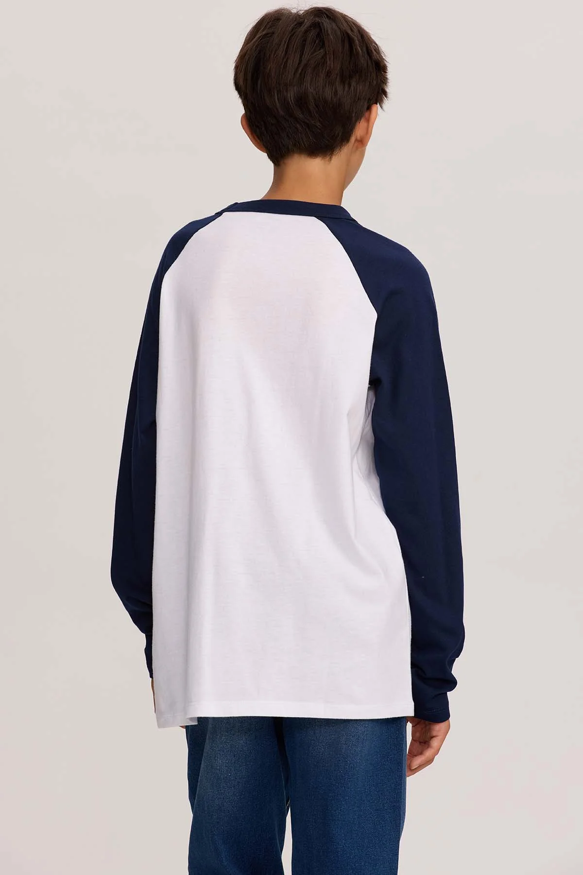 Polera Niño Con Bordado Blanco - Image 3