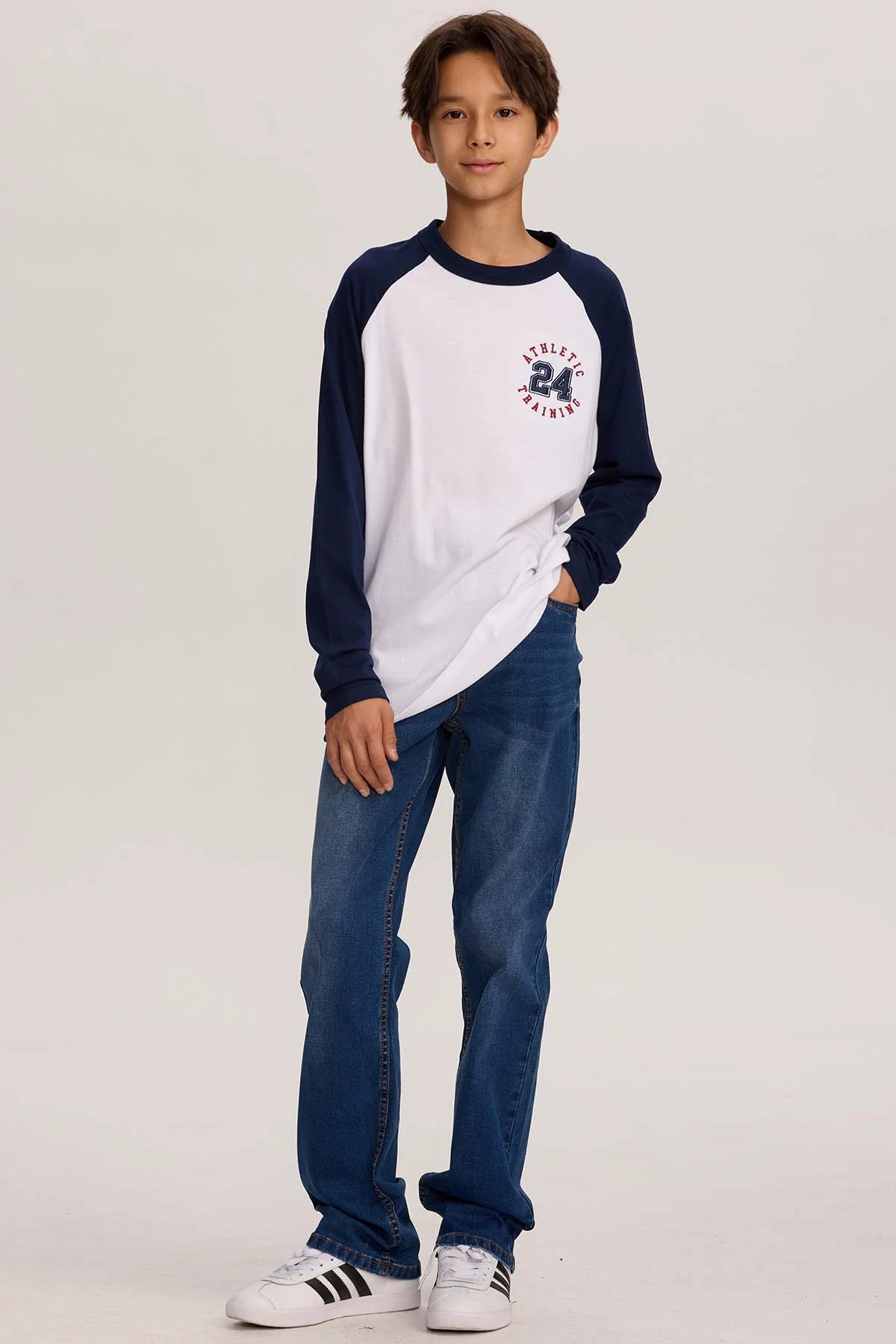 Polera Niño Con Bordado Blanco - Image 4
