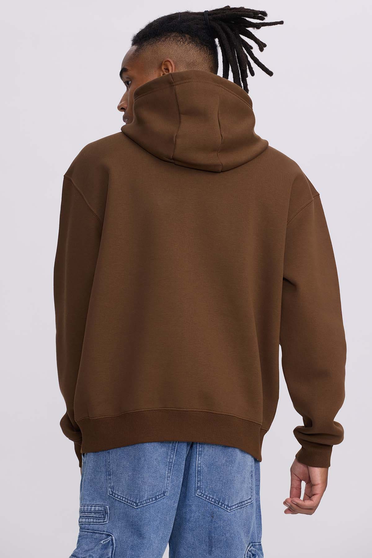 Polerón Hombre Hoodie Print Posicional Chocolate - Image 3