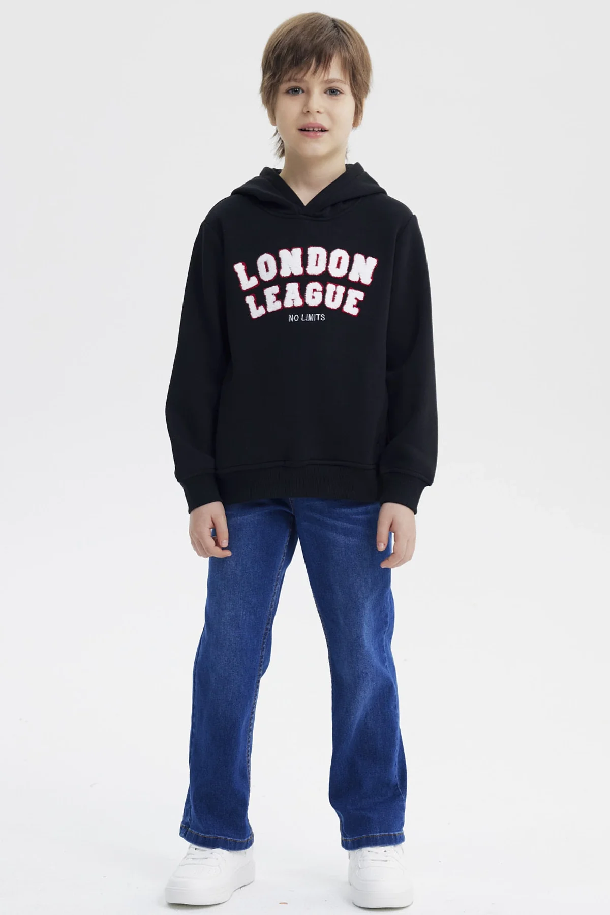 Polerón Niño Slim Con Gorro Negro - Image 4