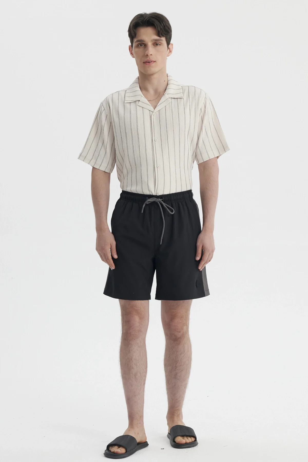 Short de Baño Hombre Liso Negro - Image 4