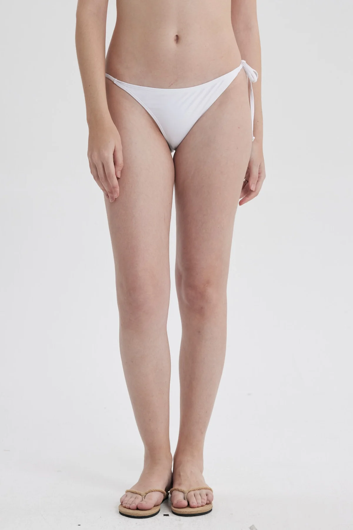 Traje de Baño Mujer Calzón Bikini Lazo Blanco