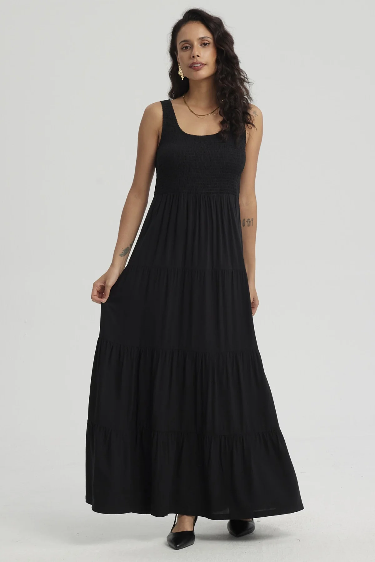 Vestido Mujer Largo En Capas Aplicación Panal Negro